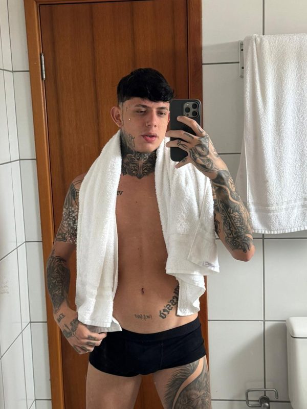 Almeida Correia 4