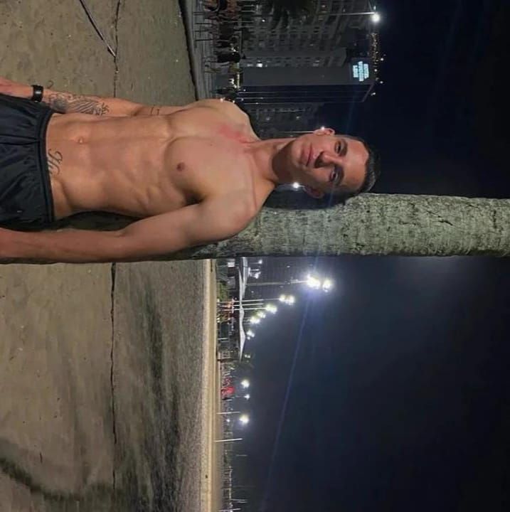 Hugo Oliiver 15