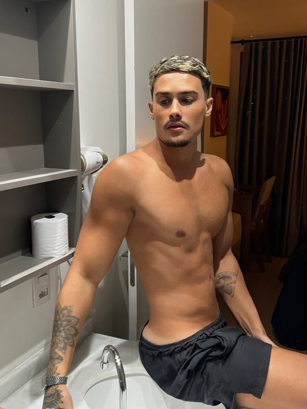 Dylan Xavier 9