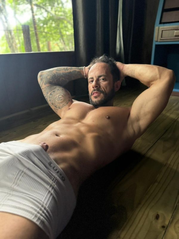 Gustavo Max 5