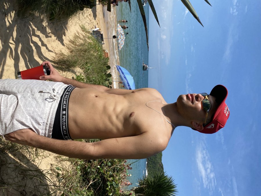 John Avelar Massag