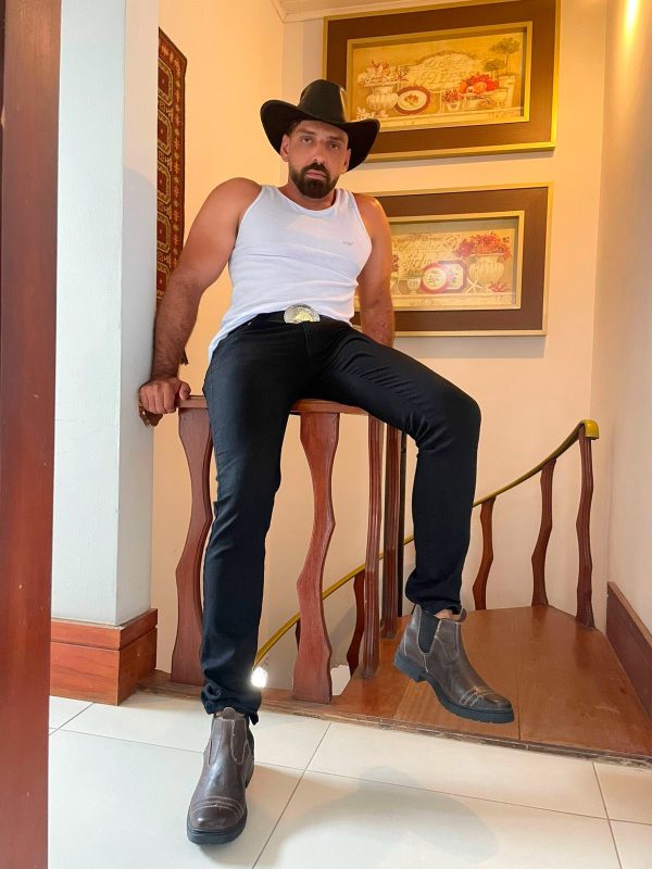 Roger Cowboy 4