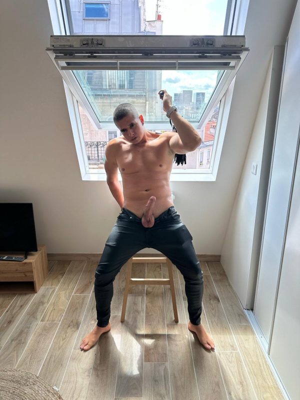 Andrés Bustamante 7