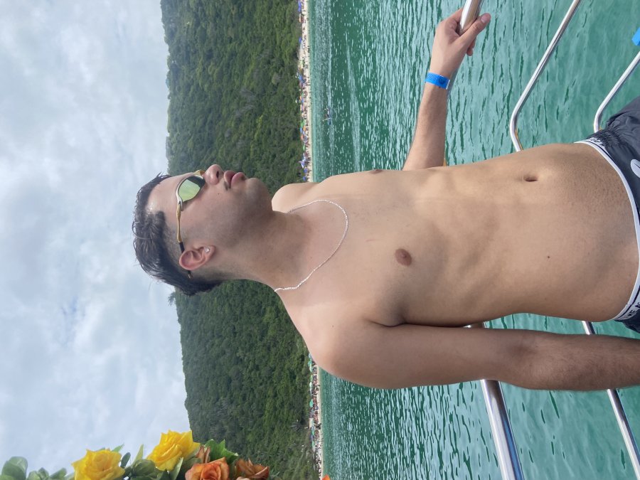 John Avelar Massag 15