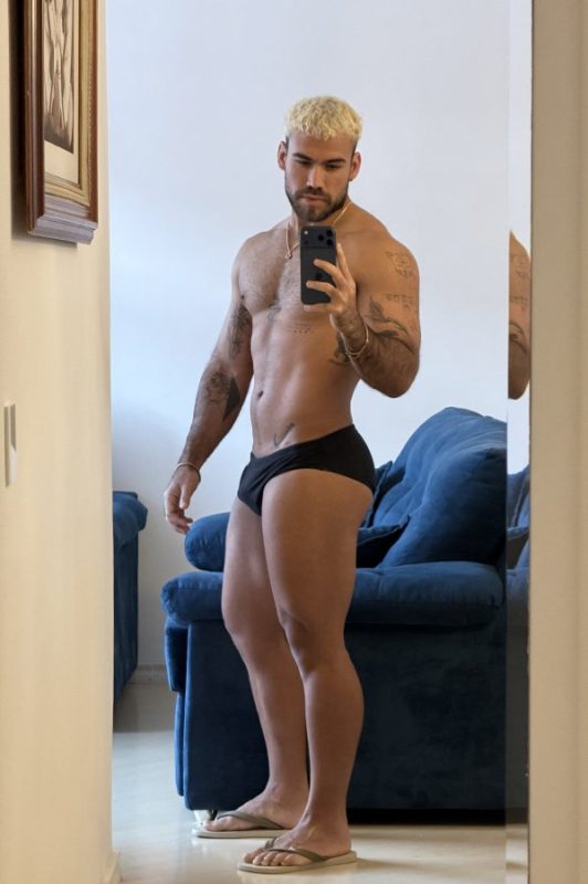 Hector Mendez 8