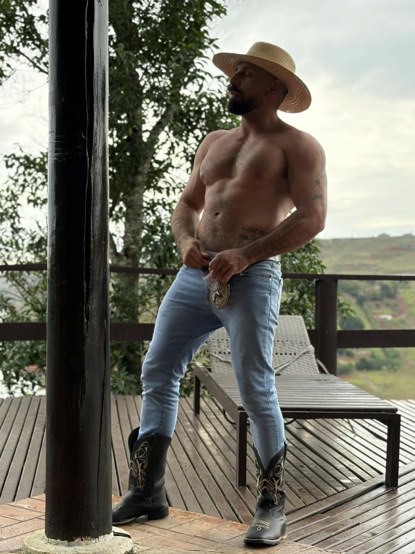 Roger Cowboy 4