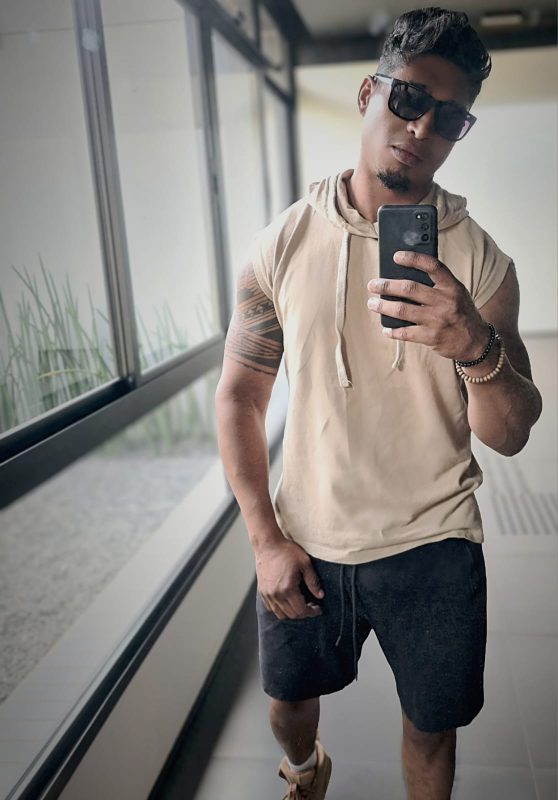 Renato Kalahari 22