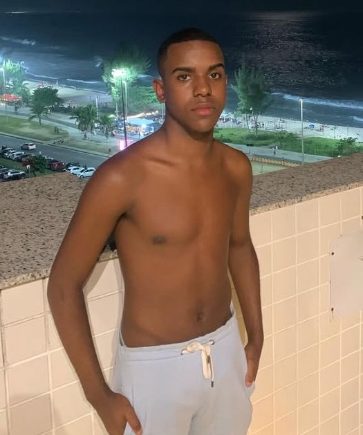 Luis Almeida 5