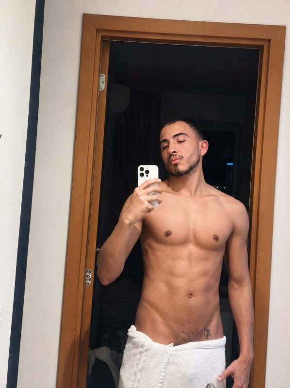 Daniel Alves 24