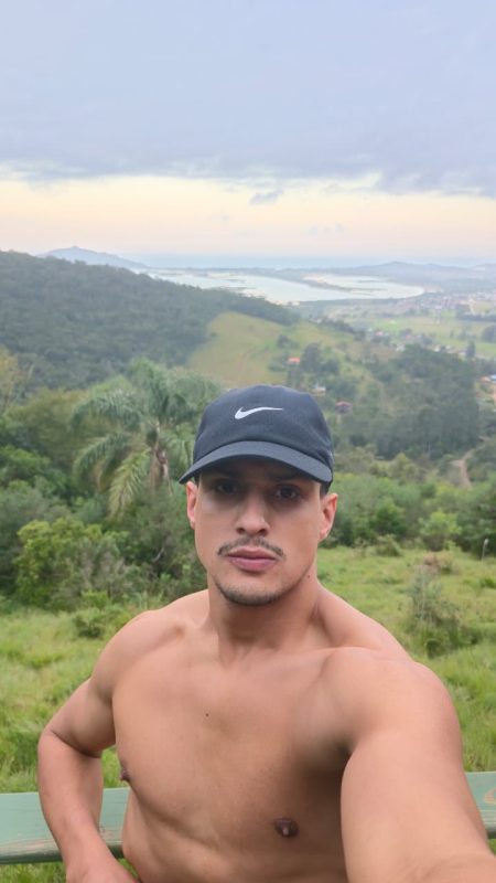 Moreno Henrique 9
