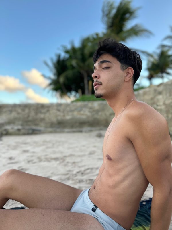 Junior Costa 3