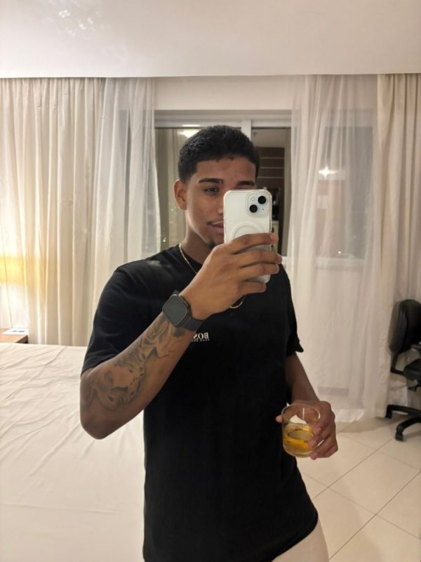 Caique Monteiro 23