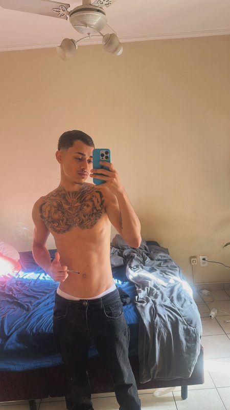 Enzo Pereira 25