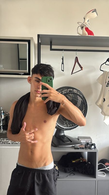 Theo Silva 3