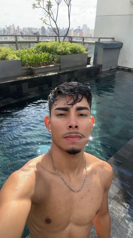 Gustavo Santoos 17