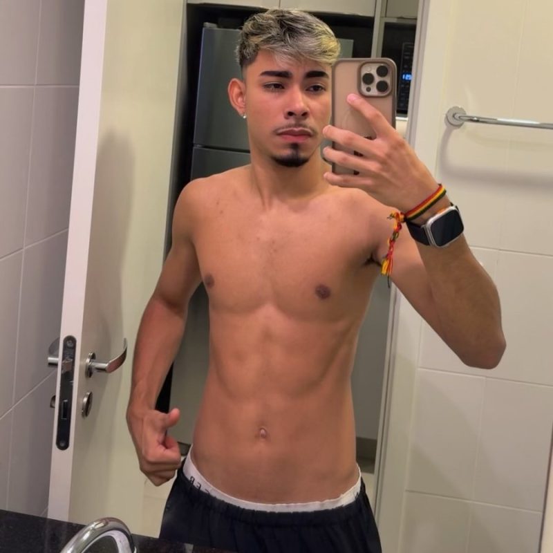 Gustavo Santoos 4