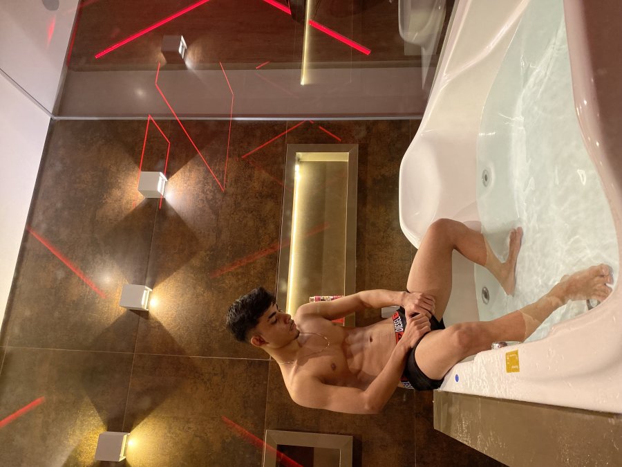 Gustavo Santoos 5
