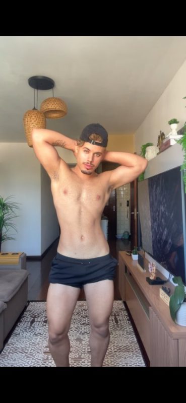 Enzo Santos 4