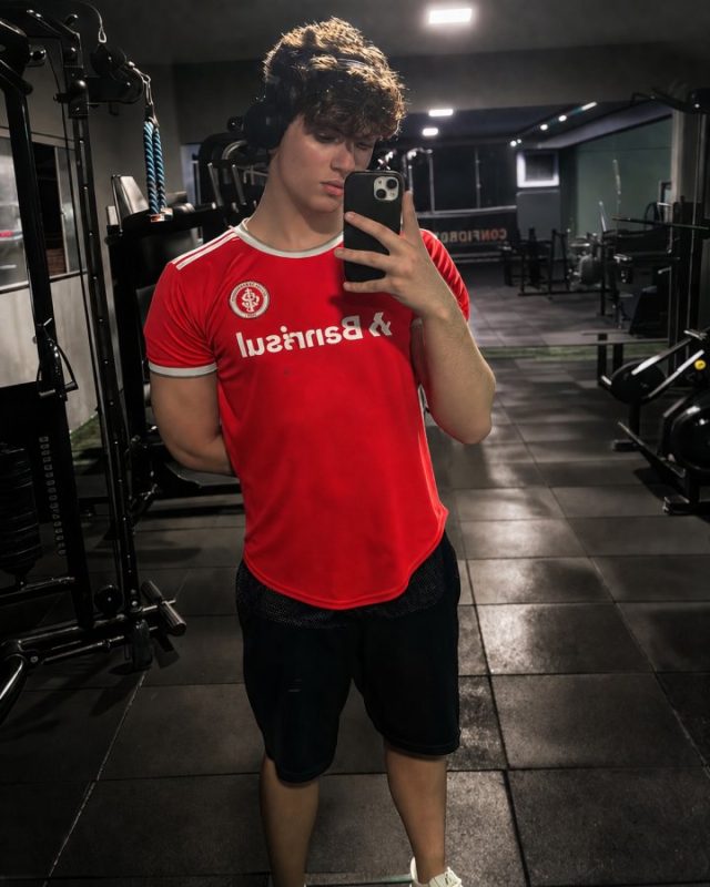 Max Novinho 7