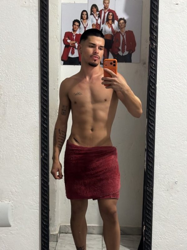 Iago Silva 4