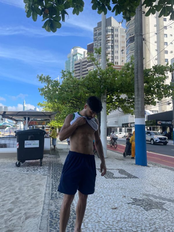 Lucas Gostoso 8