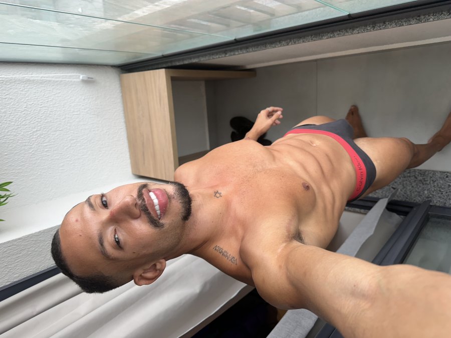 Theo Carioca 8