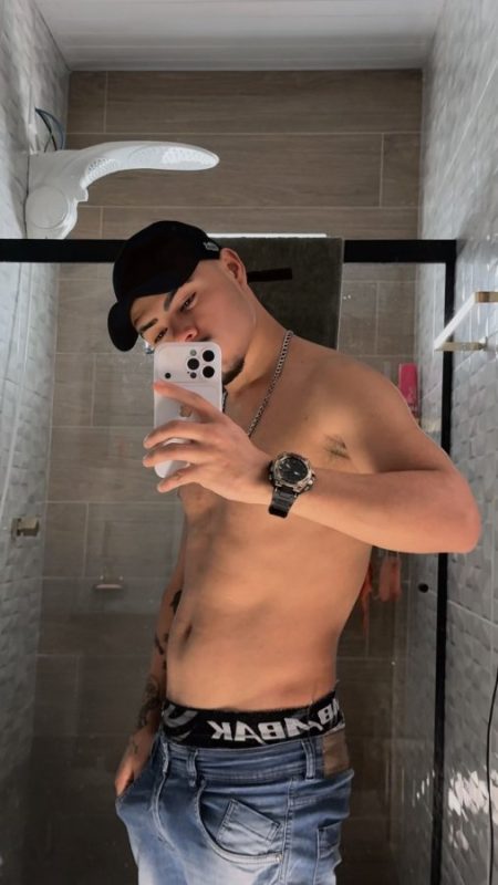 Noviinho Pauzudo 13
