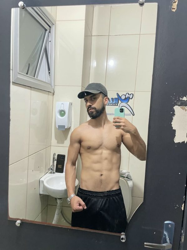 Lucas Gostoso 4