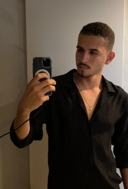 André 1