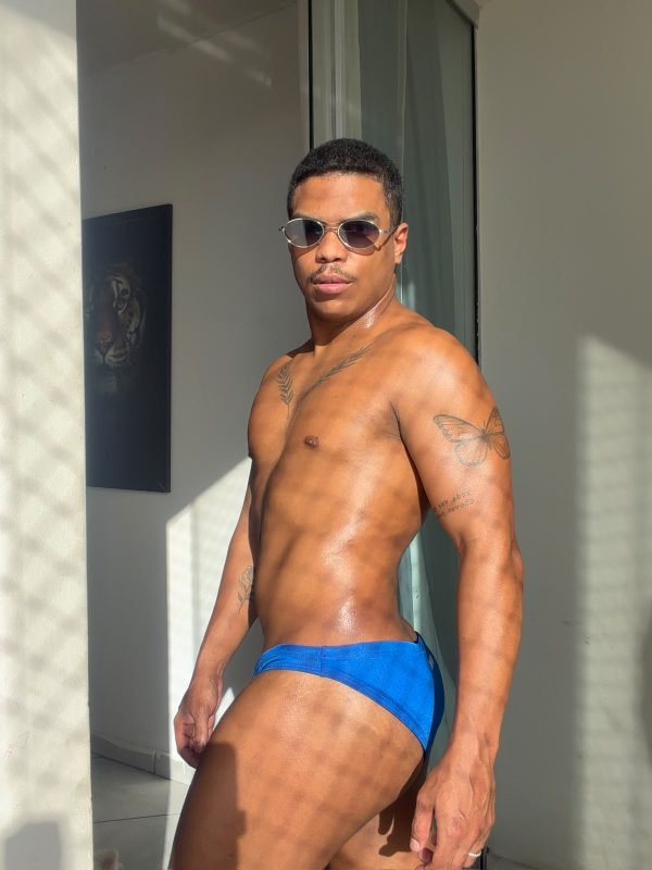 Yan Moreno 10