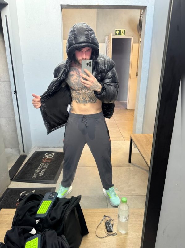 Axel 1