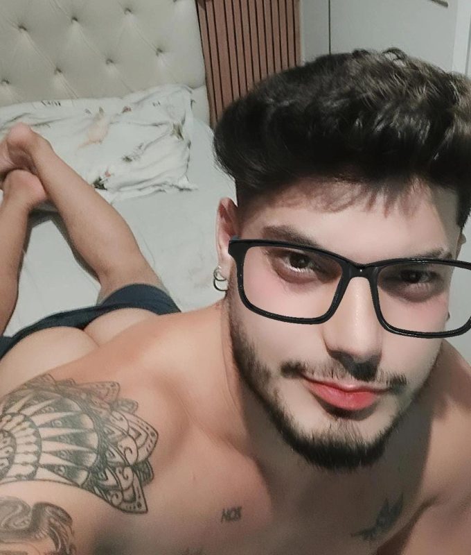 Rene Sena 12