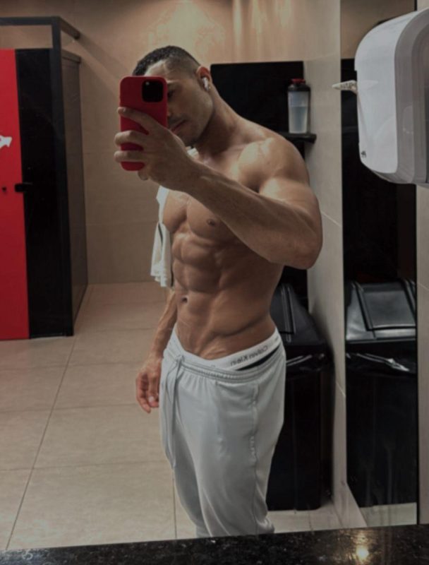 Giovani Gonçalves 19