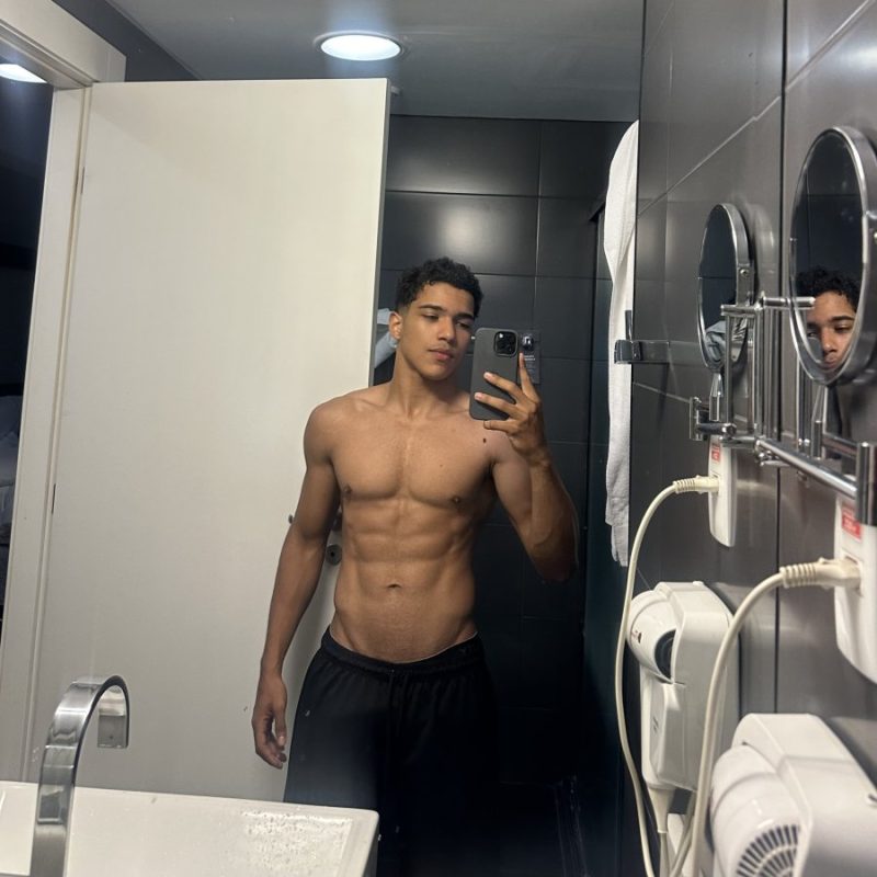 Elias Henry 7
