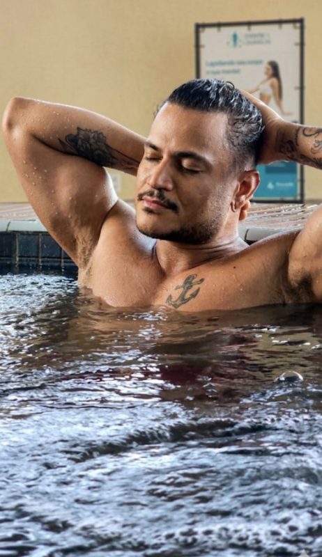 Massagista Gabriel 28