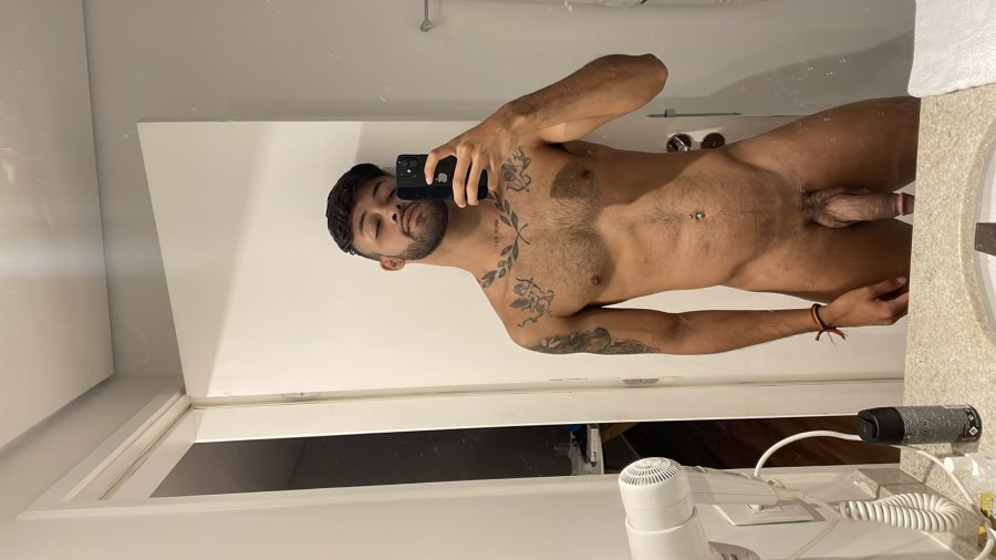 Angelo R 13