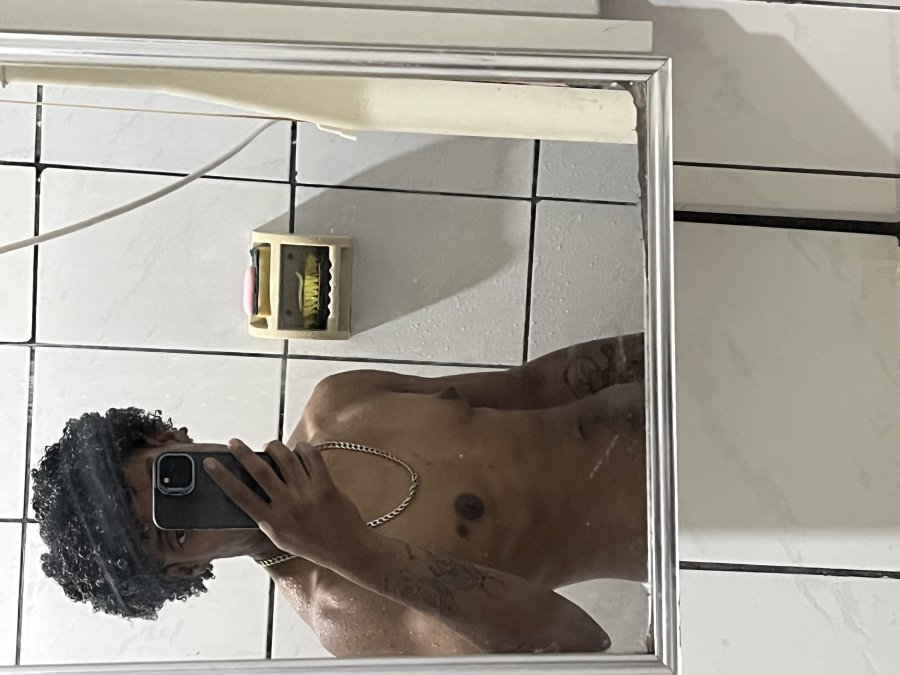 Carlos Eduardoo - Homem Trans 3