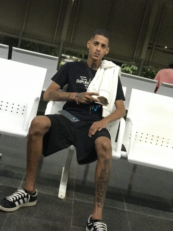Carlos Henriique 9