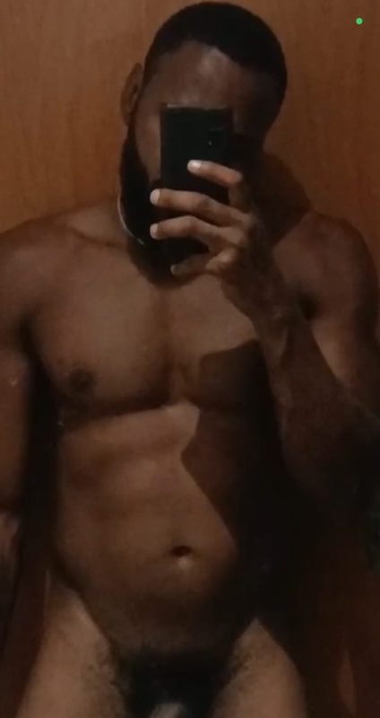 Noir Black 5