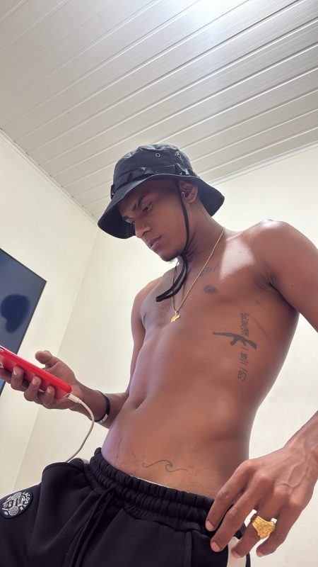 Menino Do Privacy 18