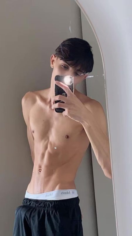 Noah Gabriel 1