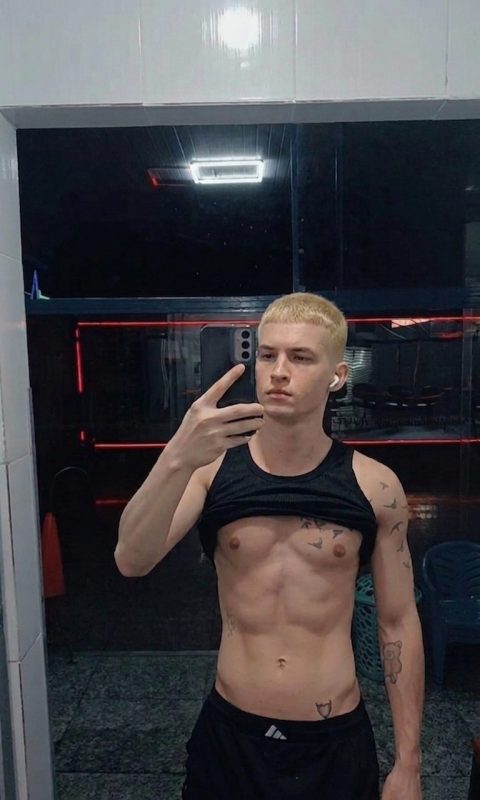 Loiro Gelado 8