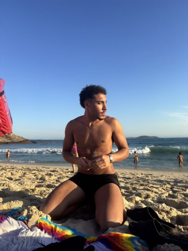 Carlos X L Hot 2