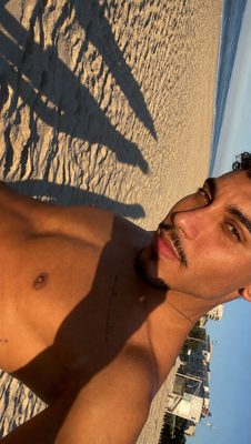 Carlos X L Hot 14