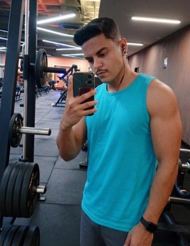 Andi Louis 1