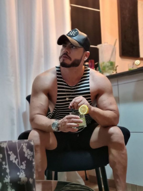 Allan Fetiches 6
