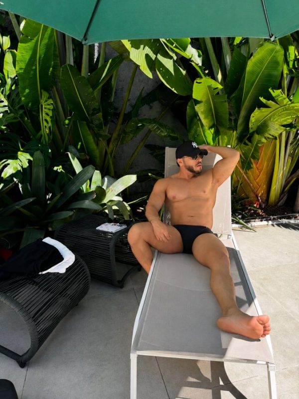 Allan Fetiches 27