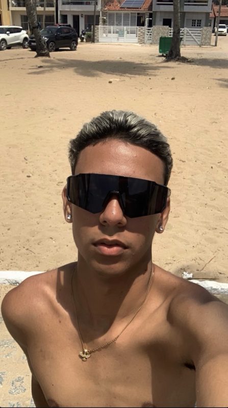 Gomes 1