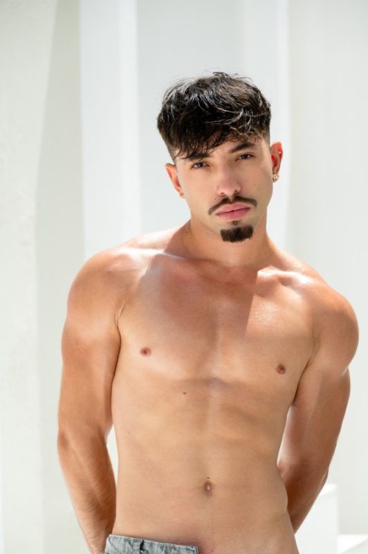 Ycaro Rossi 4