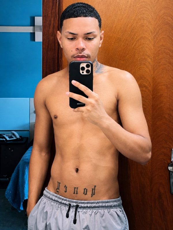 Daniel Leon 4